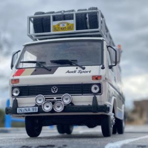 Model auta rally doprovod Volkswagen LT35.