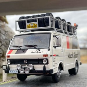 Model auta rally doprovod Volkswagen LT35.