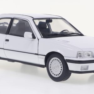 Model auta Opel Kadett E GSI, biela, 1985