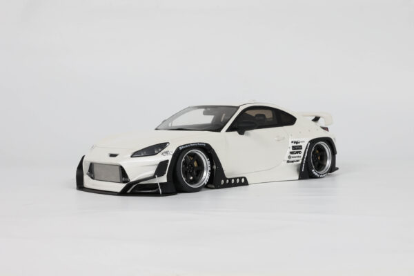 Model auta PANDEM Toyota GR86 CRYSTAL WHITE 2023