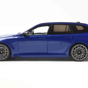 Model auta BMW M5 TOURING MARINA BAY BLUE METALLIC 2024.