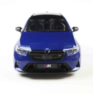Model auta BMW M5 TOURING MARINA BAY BLUE METALLIC 2024.