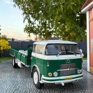 Model auta Škoda 706 RTD-A, zelená