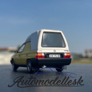 Model auta Škoda Forman LX Plus