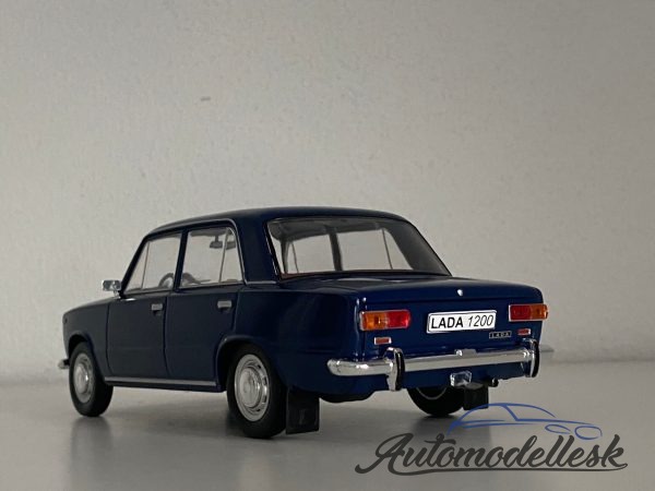 Model auta Lada 1200, modrá