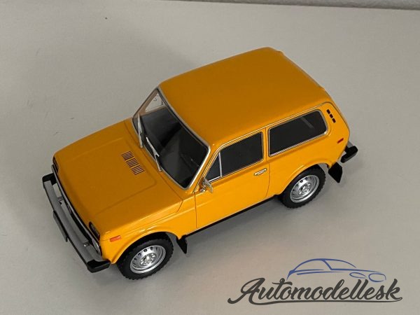 Model auta Lada Niva, žltá 1976