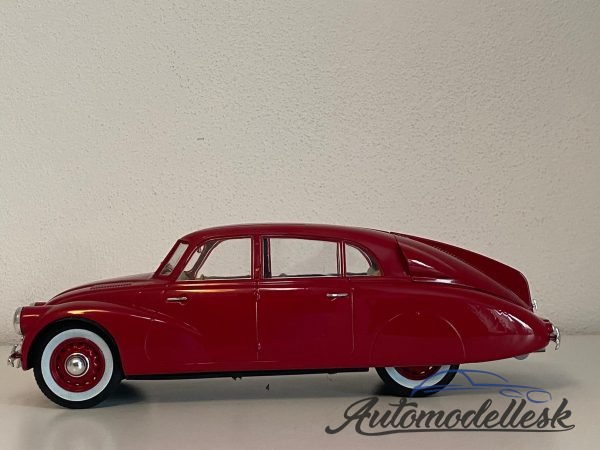TATRA 87