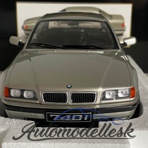 Model auta BMW 740i E38 1994