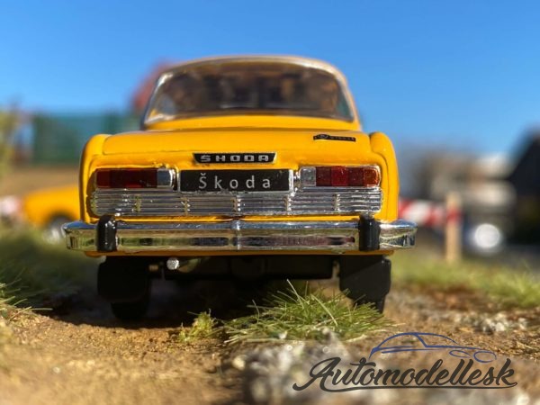 Model auta Škoda 100L