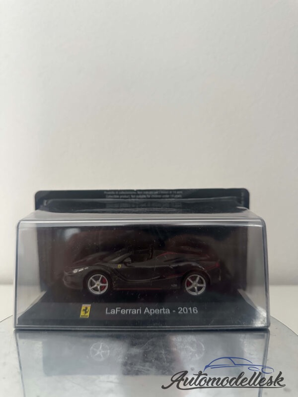 Model auta LaFerrari Aperta, čierna, 2016