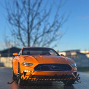Model auta Ford Mustang *Resin Series*, 2019