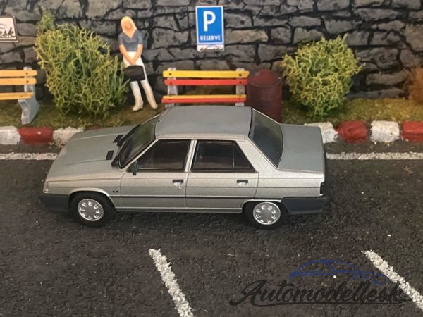 Model auta Renault 9RL, 1994