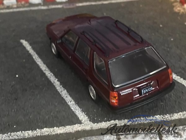 Model auta Renault 18 ts, 1992