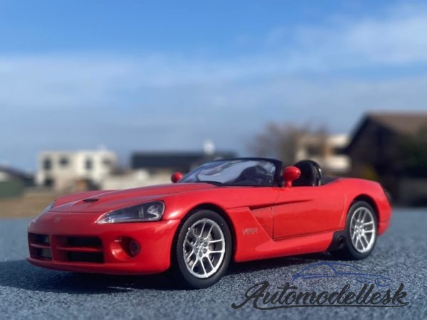 Model auta Dodge Viper SRT, červená 2003