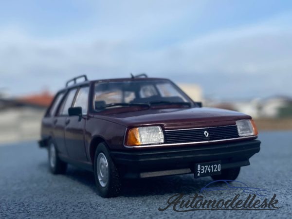 Model auta Renault 18 ts, 1992