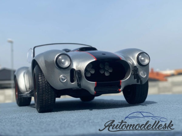 Model auta AC COBRA 427 Mk.2 1965