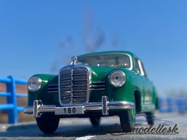 Model auta MERCEDES BENZ 180 (W120) 1954