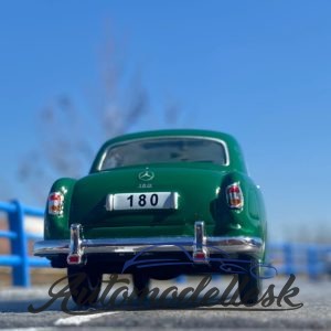 Model auta MERCEDES BENZ 180 (W120) 1954