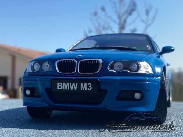 Model auta BMW E46 M3 2000