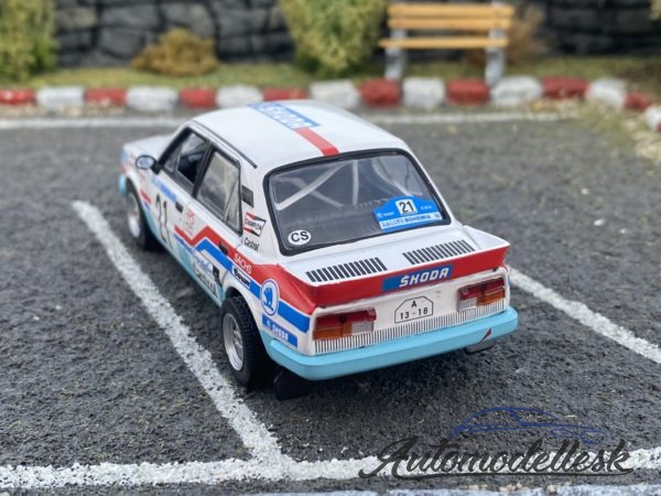 Model auta rally Škoda 130 L