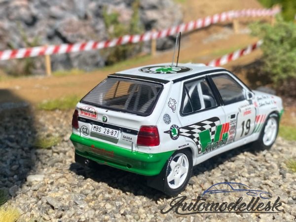 Model auta rally Škoda Felicia Kit Car