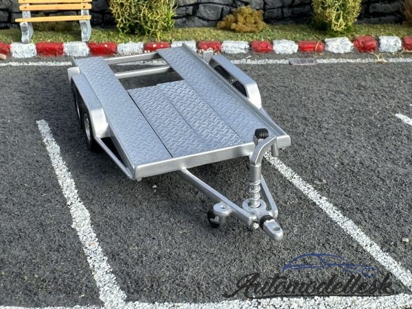 Model prepravnik na prevoz aut - strieborný