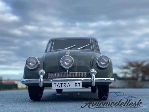 Model auta Tatra 87