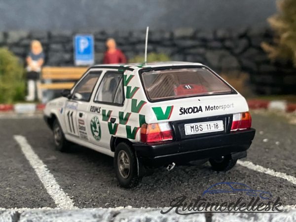 Model auta rally Škoda Favorit,