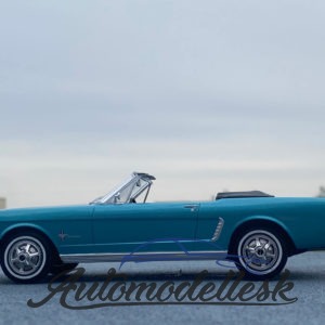 Model auta Ford Mustang Convertible