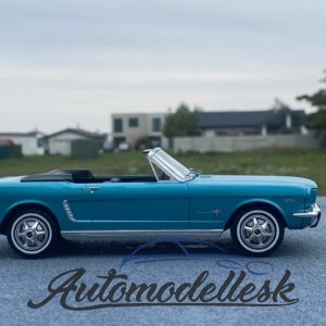 Model auta Ford Mustang Convertible