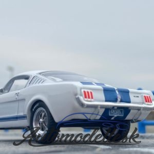 Model auta Ford Mustang Shelby GT 350