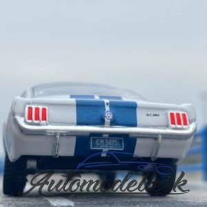 Model auta Ford Mustang Shelby GT 350