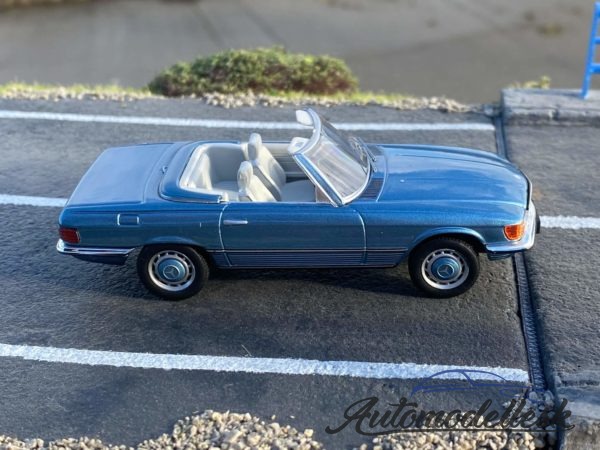 Model auta Mercedes 280 SL