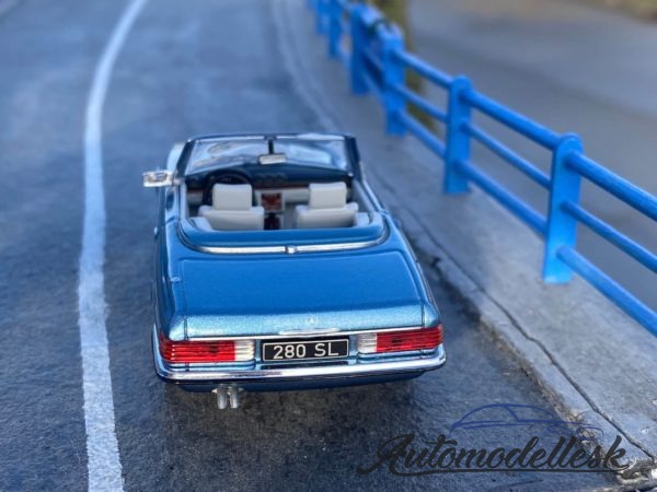 Model auta Mercedes 280 SL