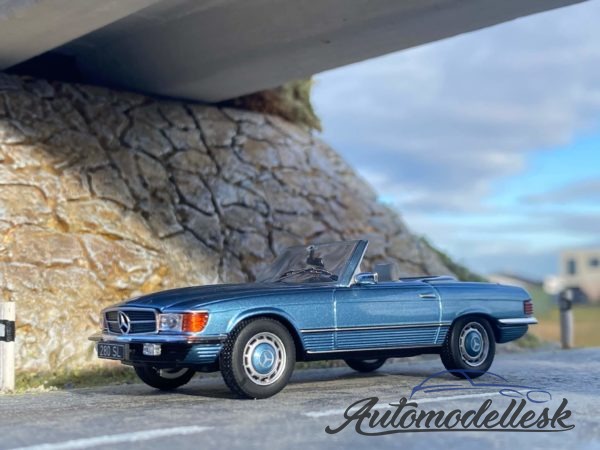 Model auta Mercedes 280 SL