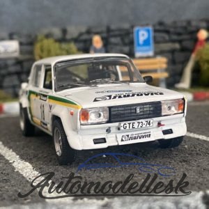 Model auta rally Lada 2105 VFTS