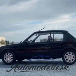 Model auta Peugeot 205 GTI