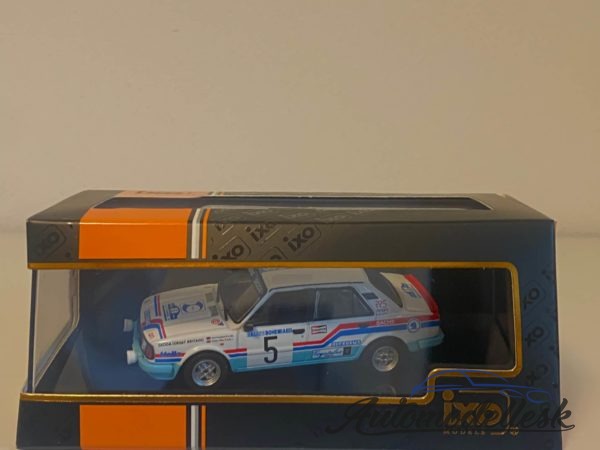 Model auta rally Škoda 130L