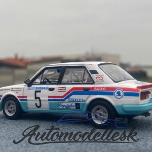 Model auta rally Škoda 130L