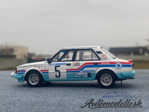 Model auta rally Škoda 130L