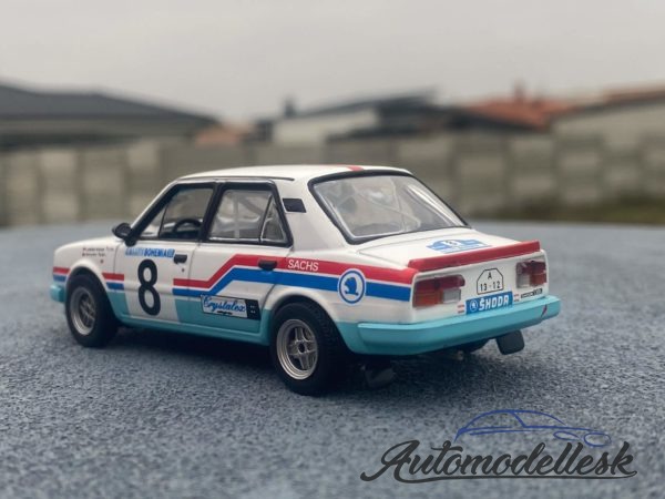 Model auta rally Škoda 130L