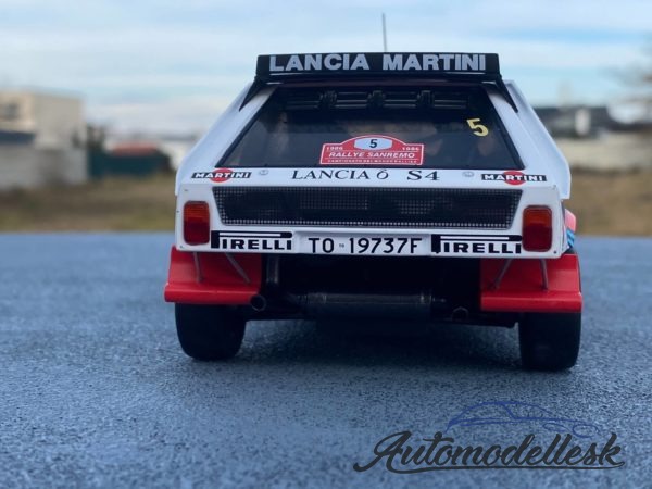 Model auta rally Lancia Delta S4