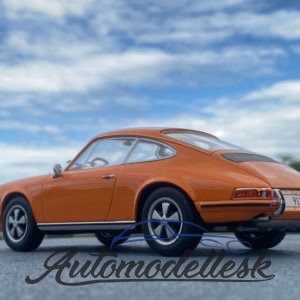 Model auta Porsche 911 S,