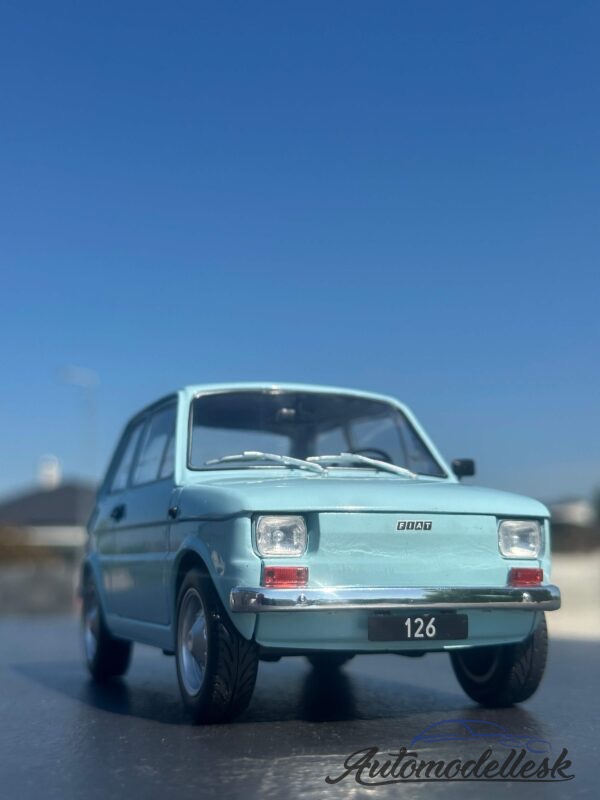Model auta Fiat 126, svetlo modrá, 1972