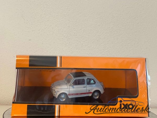 Model auta Fiat Abarth 595 SS