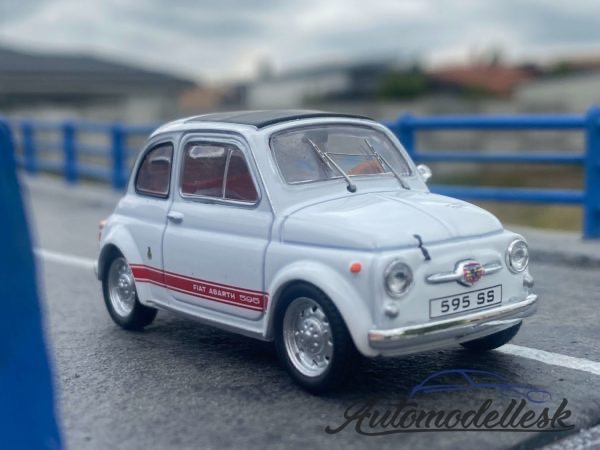 Model auta Fiat Abarth 595 SS
