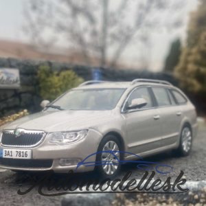 Model auta ŠKODA Superb Combi II