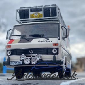 Model auta rally doprovod Volkswagen LT35.