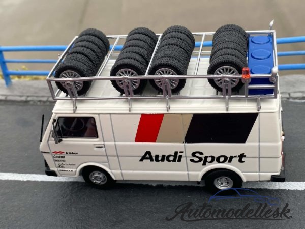 Model auta rally doprovod Volkswagen LT35.