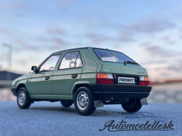 Model auta Škoda Favorit